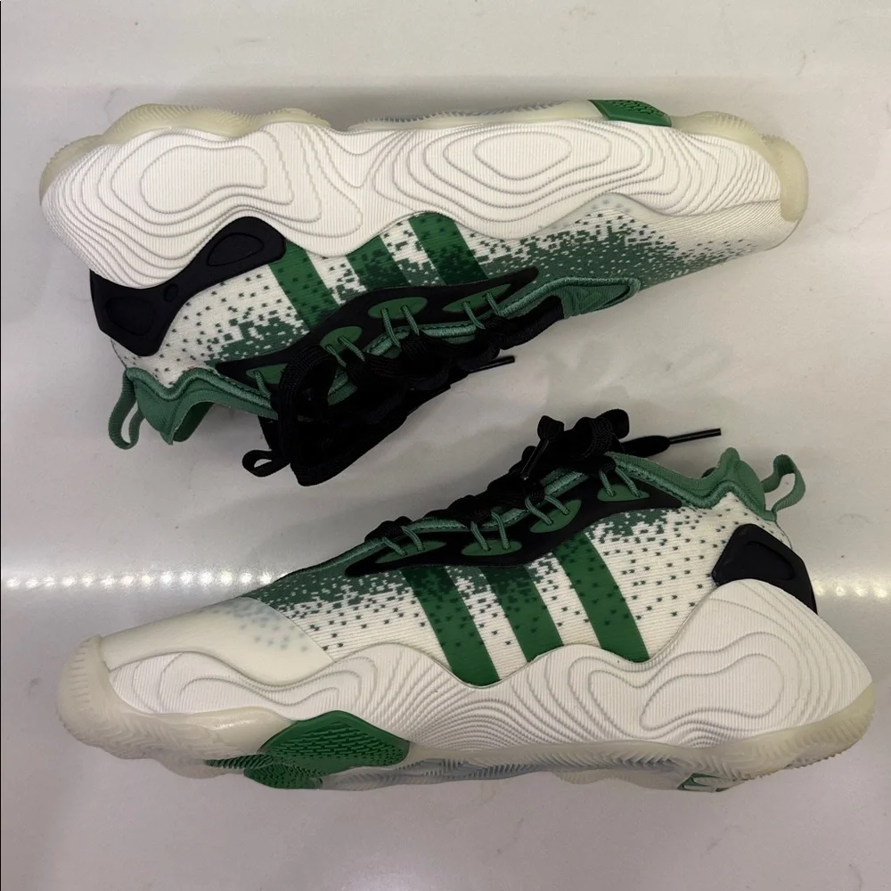 Adidas Trae Young 3 IE7883 Kids Youth Size 4 Basketball Shoes NWOB Green